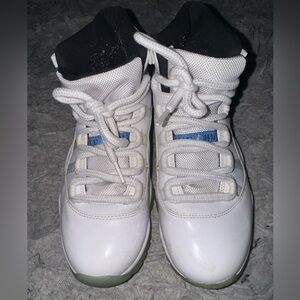 Jordan 11 Retro
Legend Blue (2014)
